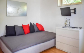 Stunning Home In Motala With Wifi, Motala
